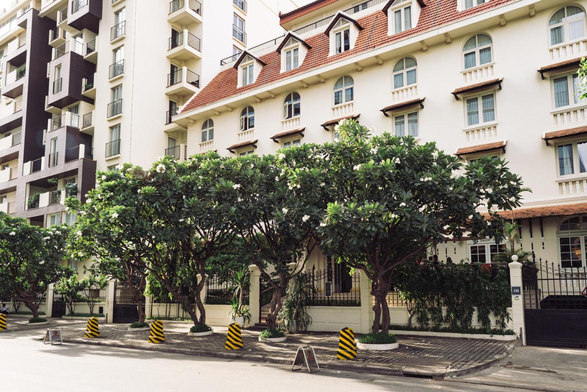 Central Mansions Serviced Apartments Phnom Penh Exterior photo